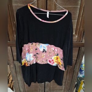 Silhouette Women's Plus Size Black Pullover Top Size 2X 3/4 Sleeves Round Neck